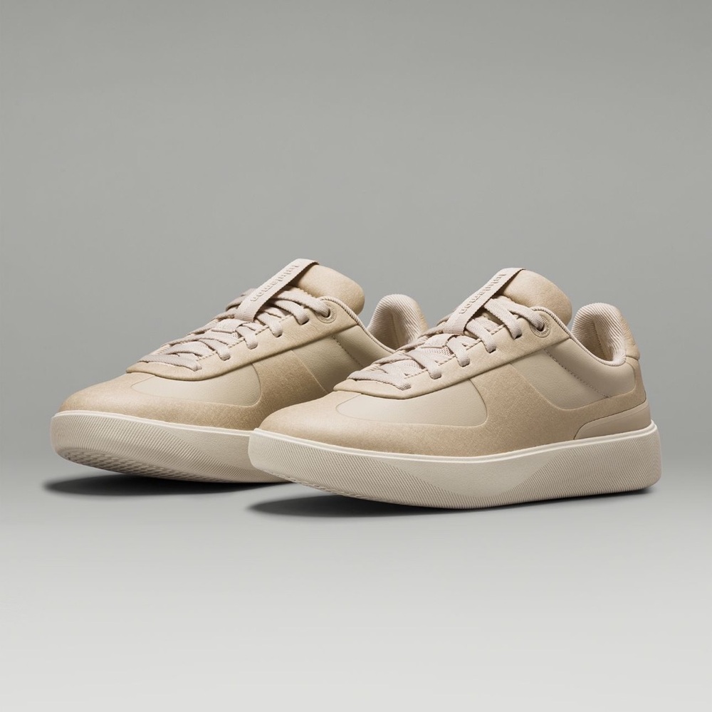 Lululemon women’s city verse sneaker